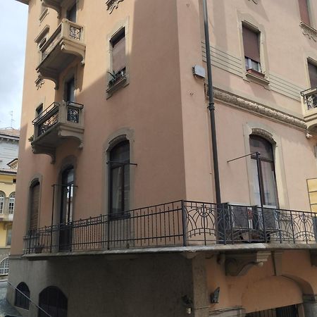 Apartment Stazione Bergamo Exterior foto